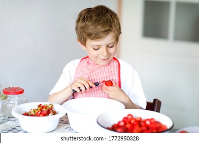 2,197 Strawberry Jam Making Images, Stock Photos & Vectors | Shutterstock