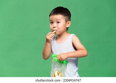 31,788 Young Boy Eating A Snack Images, Stock Photos & Vectors ...