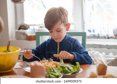 160,612 Children eating home Images, Stock Photos & Vectors | Shutterstock