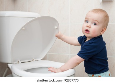 64,624 Boy in the toilet Images, Stock Photos & Vectors | Shutterstock