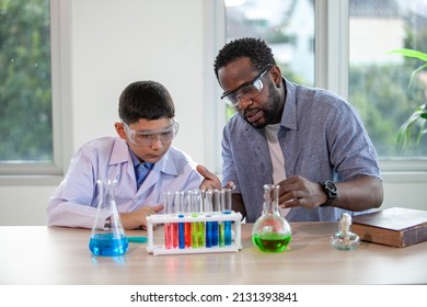 Little Boy Mixes Chemicals Beakers Enthusiastic Stock Photo 2131393841 ...