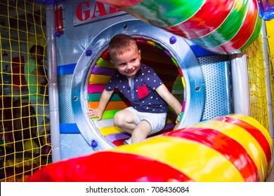 little boy playing in the maze - Shutterstock ID 708436084