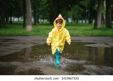 Raincoat Images, Stock Photos \u0026 Vectors 