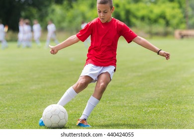 77,322 Kids soccer football Images, Stock Photos & Vectors | Shutterstock