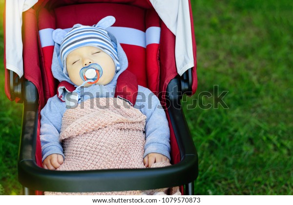 red stroller for boy