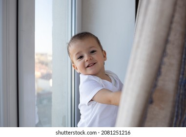 472 Boy behind the curtain Images, Stock Photos & Vectors | Shutterstock