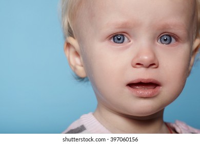 Bebe Triste Images Photos Et Images Vectorielles De Stock Shutterstock