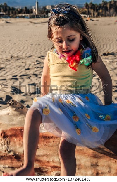 Little Girl Beach Child Girl Sit Stock Photo 1372401437 | Shutterstock