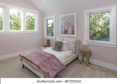 Horse Bedroom Images Stock Photos Vectors Shutterstock