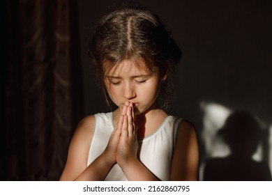 3,129 Female folded hands prayer Images, Stock Photos & Vectors ...