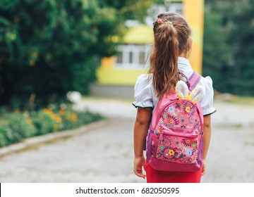 212,749 Child backpack Images, Stock Photos & Vectors | Shutterstock