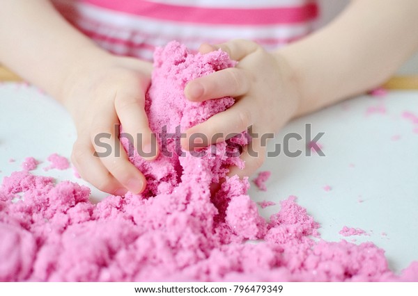 pink kinetic sand