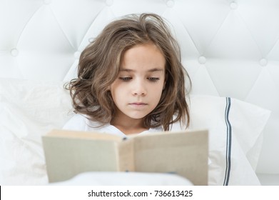 Little Girl Reading Book Bed Stock Photo 736613425 | Shutterstock