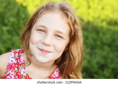 Little Girl Smiles Stock Photo 113778976 | Shutterstock