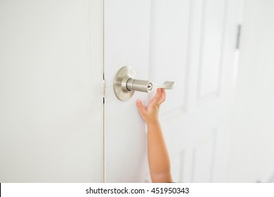Child Trying Open Door Images Stock Photos Vectors Shutterstock