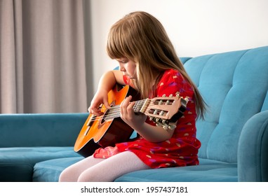 4,542 Guitar Side Images, Stock Photos & Vectors | Shutterstock