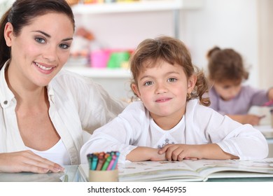 Little Girls Drawing Class Stock Photo 96445955 | Shutterstock