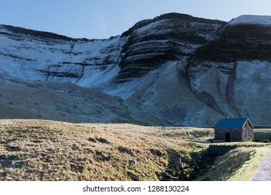 Little House Under Two Snowy Mountains (brecon Beacons Naitonal Park, Llyn Y Fan)
