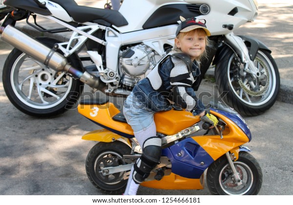 little kid motorcycle