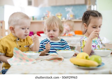 Little Kids Eating Kindergarten Stock Photo 506929963 | Shutterstock