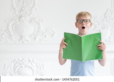 Read Aloud Images Stock Photos Vectors Shutterstock