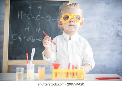 Little scientist - Powered by Shutterstock