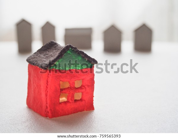 little toy houses