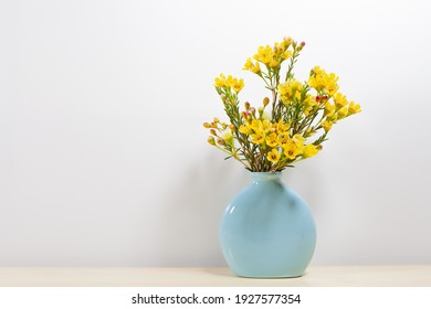 お祝い 花束 の画像 写真素材 ベクター画像 Shutterstock