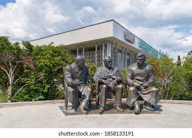 Livadiya, Crimea - July 15: Joseph Stalin, Winston Churchill And Franklin Roosevelt Memorial On July 15, 2018 In Livadiya, Crimea.