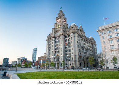 Liverpool's Historic Liver Building and Clocktower, Liverpool, England, United Kingdom. Liverpool, in North West England, is a major city and metropolitan borough with population of 478,580 in 2015.