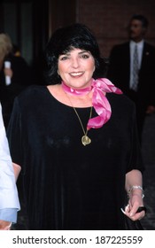 Liza Minnelli At The Premiere Of The Anniversary Party, NYC, 6/4/2001