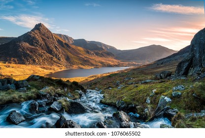 Llyn Ogwen At Sunset