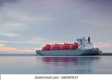 LNG TANKER - Ship at the gas unloading terminal
