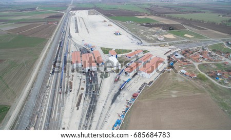 Loading area, apron