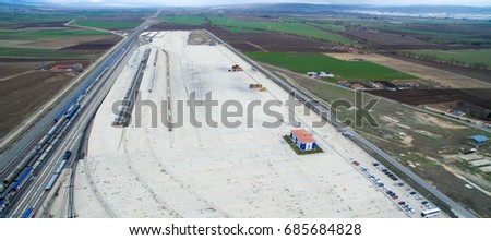 Loading area, apron