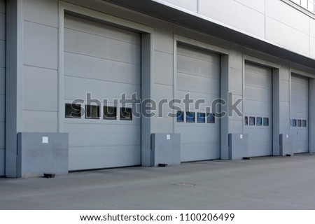Loading Dock Doors in Cold Distribution Warehouse
