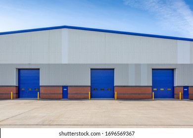 Loading doors of a warehouse