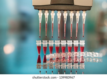 Loading of PCR samples for DNA analysis with multipipette