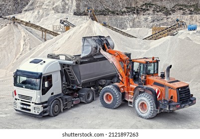 loading and transport of inert material