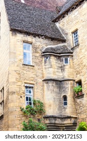 Located To The East Of The Department Between Dordogne And Vézère, Sarlat Is Now One Of The Most Beautiful Medieval Ensembles In Europe. Protected From Modernism By The Law Malraux