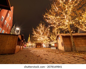 Lock Down German Christmas Market With No People