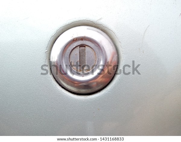 lock and\
key mechanism car offices drower metal\
lock