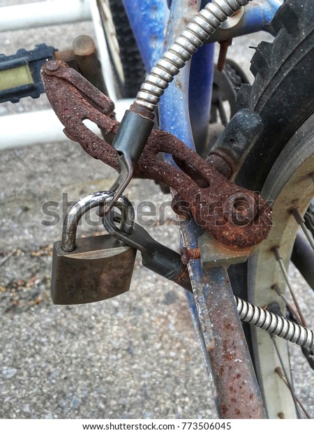 Lock out\
bicycle in the bikepark ,Bicycle in\
rack