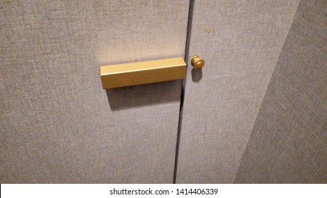  Lock That Locks Bathroom Door 