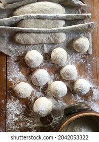 Lockdown Baking, Using Sourdough Yeast, Making Sourdough Bread In New Zealand