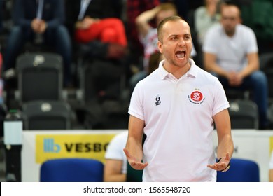 LODZ, POLAND – 11 15 2019: Polish Women's Volleyball League LKS Commercecon Lodz - Volley Wroclaw. LKS Coach Marek Solarewicz.