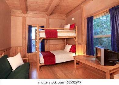 Log Cabin Bedroom With Bunk Bed.