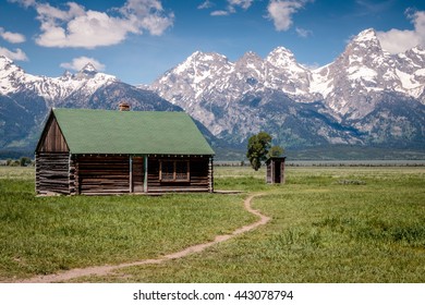 Tetons Log Cabin Images Stock Photos Vectors Shutterstock