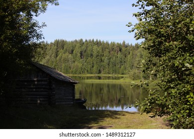 Imagenes Fotos De Stock Y Vectores Sobre Cabin Summer Forest