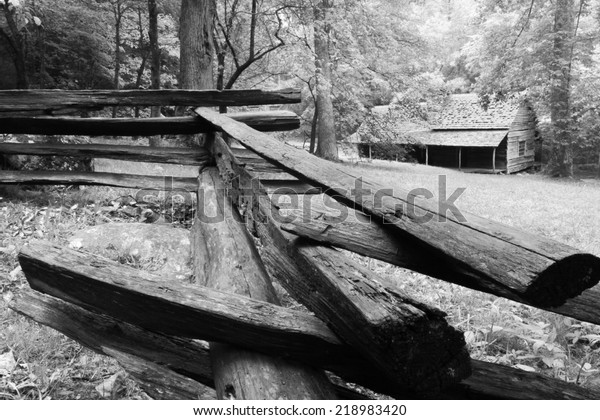 Log Cabin Woods Splitrail Fence Front Stock Photo Edit Now 218983420